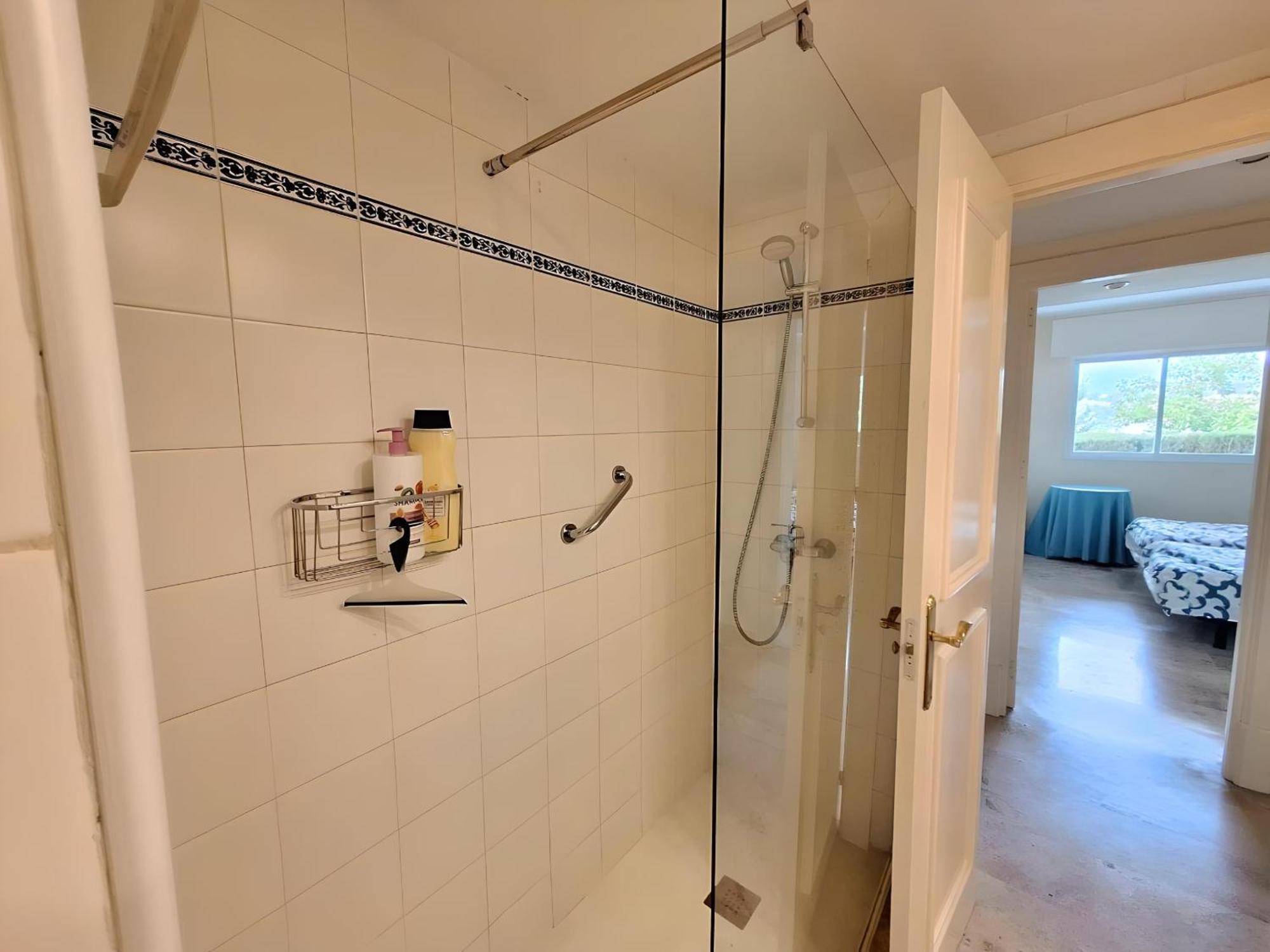 Gorgeous 2Br Apt. W/ Mountain View Puerto Banus Марбелья Екстер'єр фото