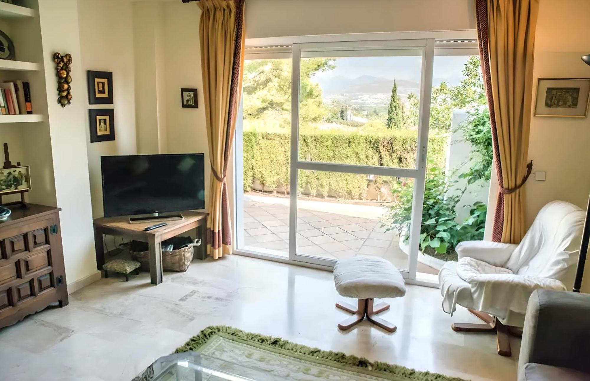 Gorgeous 2Br Apt. W/ Mountain View Puerto Banus Марбелья Екстер'єр фото